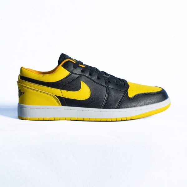 NIKE Air Jorden One Black & Yellow