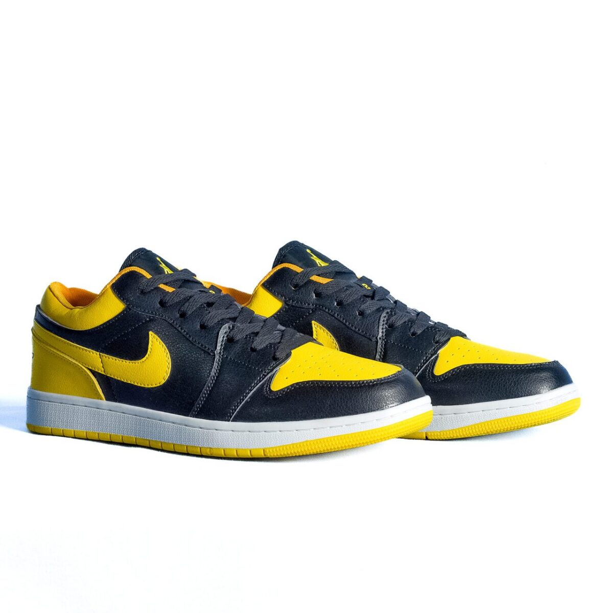 NIKE Air Jorden One Black & Yellow - Image 4
