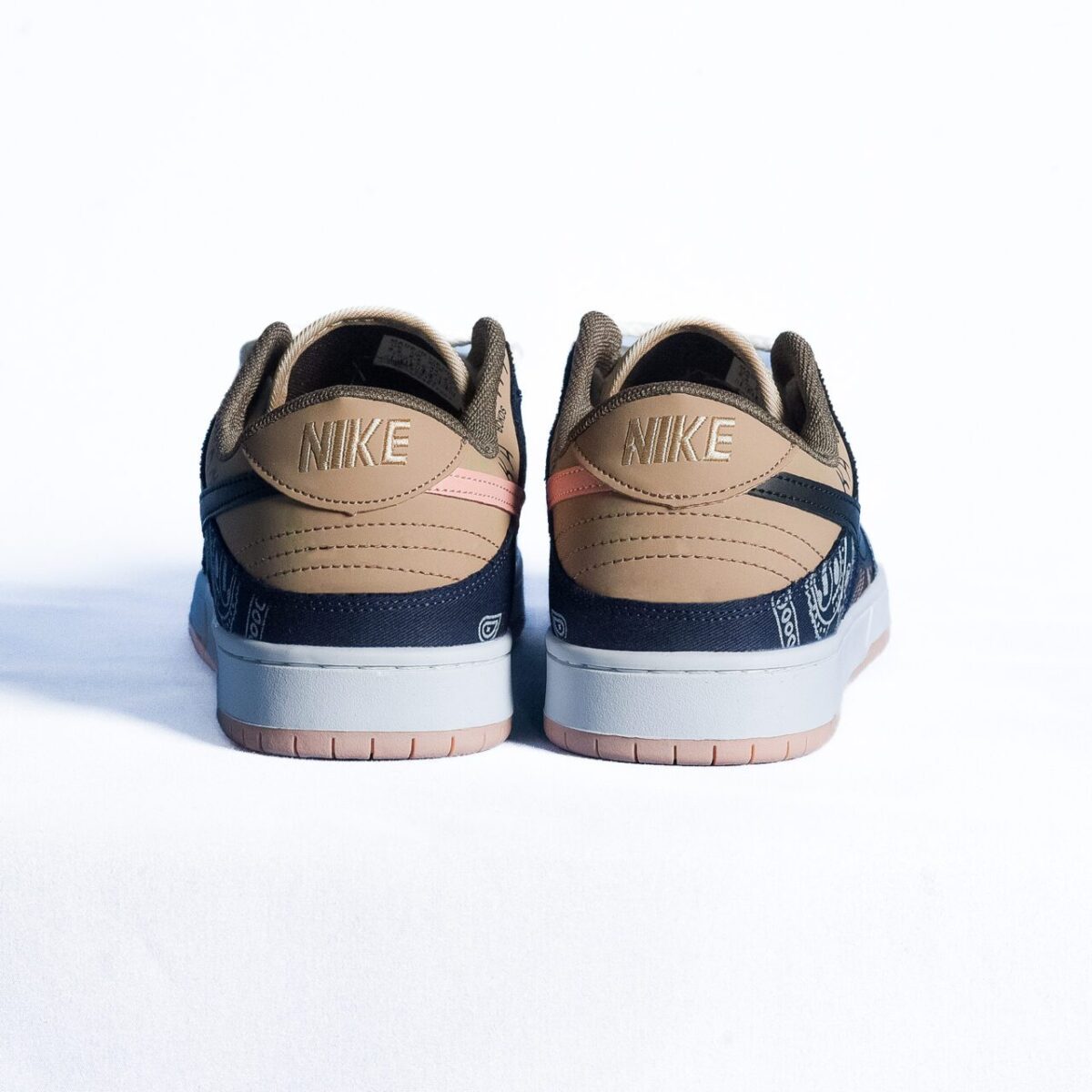 Nike SB Dunk Low X Travis Scott – Cactus Jack - Image 5